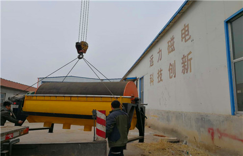 濰坊濕式磁選機(jī)廠家，濕式磁選機(jī)性能優(yōu)劣一試便知_工作原理_釩鈦鐵礦濰坊濕式磁選機(jī)廠家，濕式磁選機(jī)性能優(yōu)劣一試便知型號(hào)參數(shù)及磁場(chǎng)強(qiáng)度 