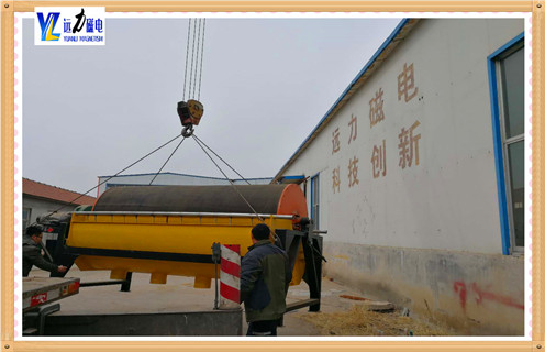 鐵礦磁選機(jī)，鐵礦磁選機(jī)廠家多年的生產(chǎn)讓鐵礦磁選機(jī)積累了較多經(jīng)驗(yàn)